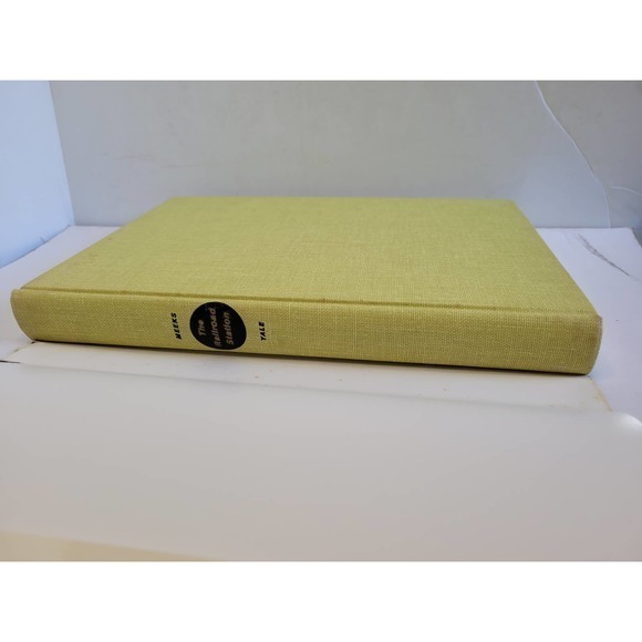 The Railroad Station by‎ Carroll L.V. Meeks by Yale University Press 1975 Book - Picture 3 of 10